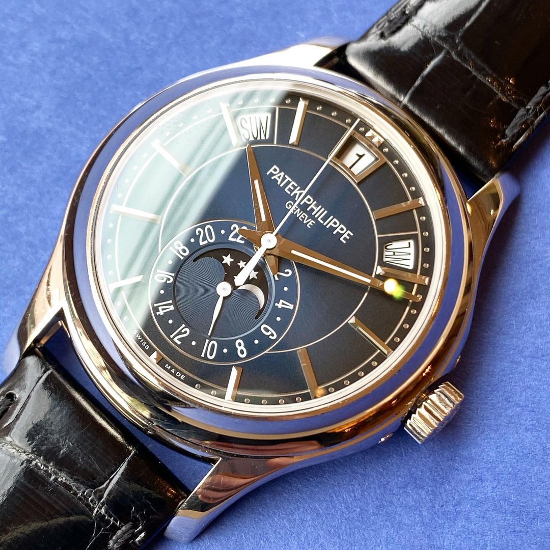 パテックフィリップ - アニュアルカレンダー クロノグラフ | PATEK PHILIPPE | 5905/1A-001 | SS グリーン文字盤 自動巻き ブレスレット | 中古 |