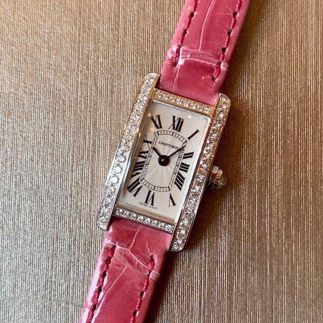 きらめく夏に贈りたい 女性のためのHigh jewelry Watchの紹介画像