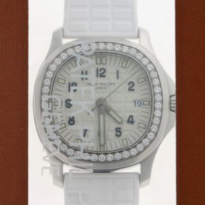 パテックフィリップ - アクアノート ルーチェ | PATEK PHILIPPE | 5067A-011 | SS 白文字盤 クォーツ ラバー | レストア | 中古 |