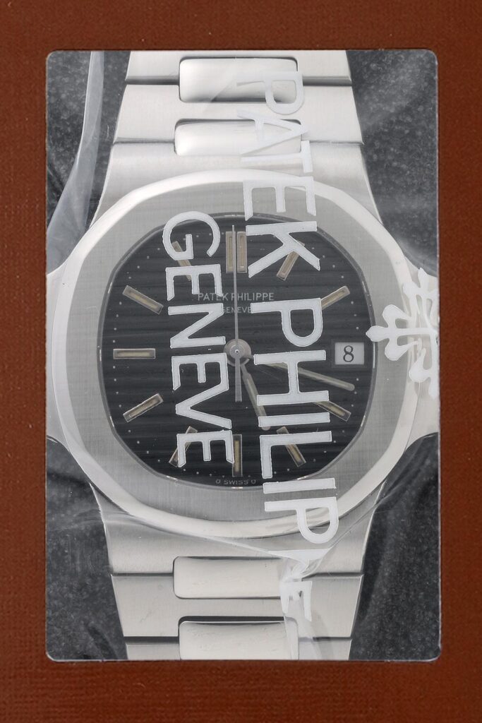パテックフィリップ - ノーチラス | PATEK PHILIPPE | 3800/1A-010 | SS ブルー文字盤 自動巻き ブレスレット | レストア