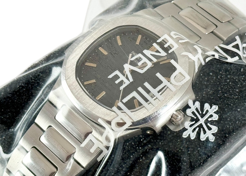 パテックフィリップ - ノーチラス | PATEK PHILIPPE | 3900/1A-001 | SS 黒文字盤 クォーツ ブレスレット | レストア | 中古
