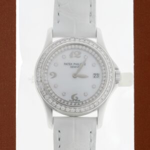 パテックフィリップ - カラトラバ ベゼルダイヤ | PATEK PHILIPPE | 4906/200G-001 | WG ホワイトシェル文字盤 クォーツ レザー | 中古