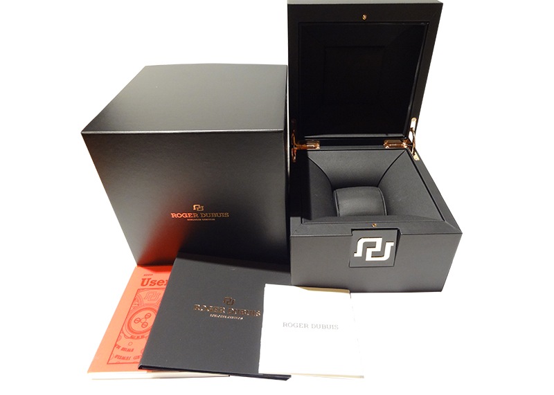 ロジェデュブイ - エクスカリバー エッセンシャル | ROGER DUBUIS | DBEX0567 | TI(DLC) 黒文字盤 自動巻き ラバー| 委託品 | 中古 |
