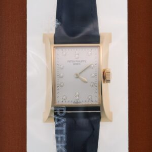 パテックフィリップ - パゴダ | PATEK PHILIPPE | 4900J | YG シルバー文字盤 手巻き レザー | レストア | 中古 |