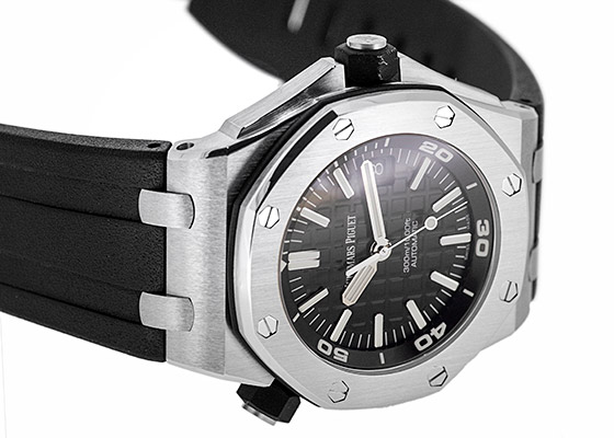 オーデマピゲ - ロイヤルオーク オフショア ダイバー | AUDEMARS PIGUET | 15710ST.OO.A002CA.01 | SS 黒文字盤 自動巻き ラバー | 中古 |