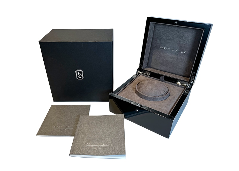 ハリーウィンストン - オーシャン トリレトロ クロノグラフ ダイヤモンドケース | HARRY WINSTON | OCEACT44WW002(400/MCRA44WL.MD/D3.1) | WG シェル/ダイヤ文字盤 自動巻き レザー | 中古