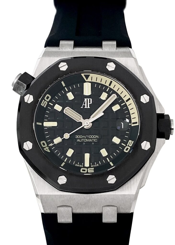 オーデマピゲ - ロイヤルオーク オフショアダイバー | AUDEMARS PIGUET | 15720CN.OO.A002CA.01 | WG 黒文字盤 自動巻き ラバー | 300本限定 | 中古
