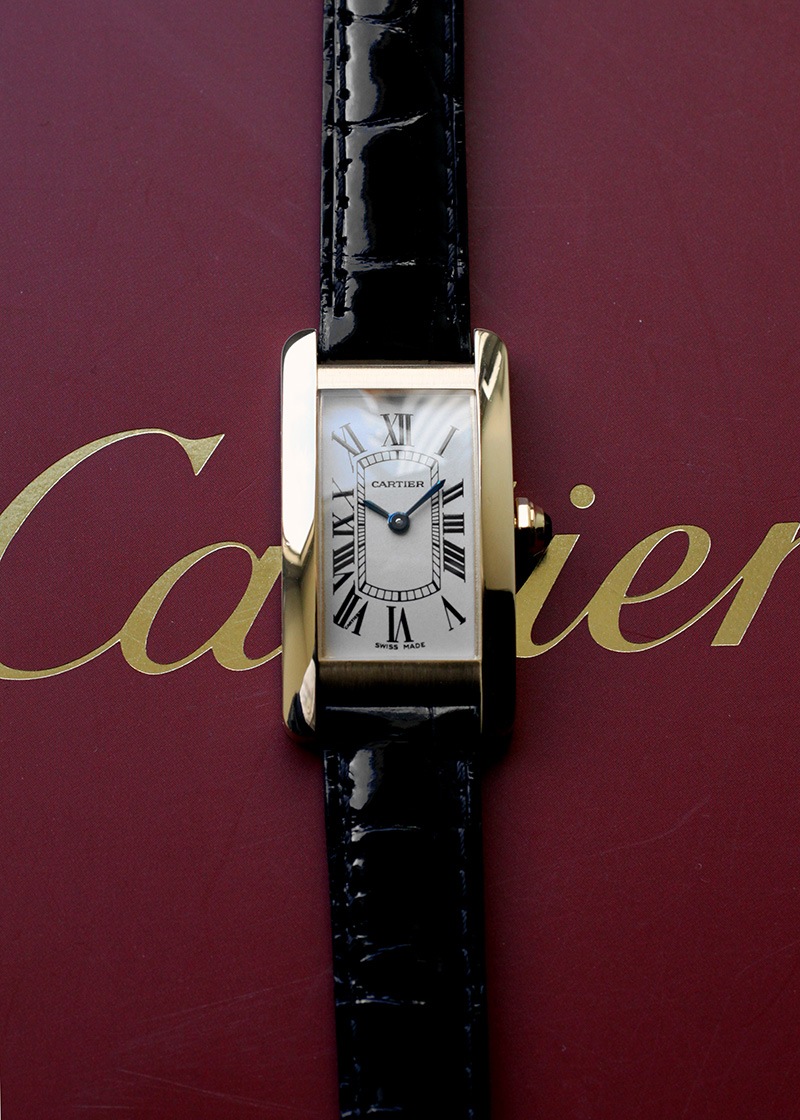 カルティエ - レディース タンクアメリカン | CARTIER | W2601556 | SM YG シルバー文字盤 クォーツ レザー | 中古 |