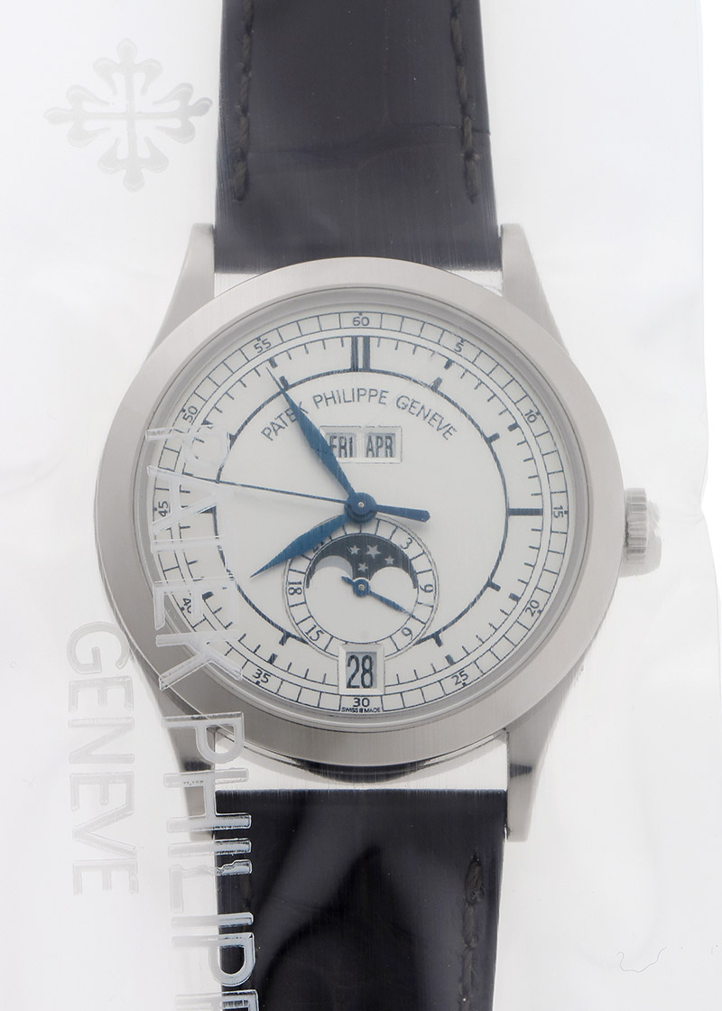 パテックフィリップ - アニュアルカレンダー | PATEK PHILIPPE | 5396G-001 | WG シルバー文字盤 自動巻き レザー | レストア | 中古