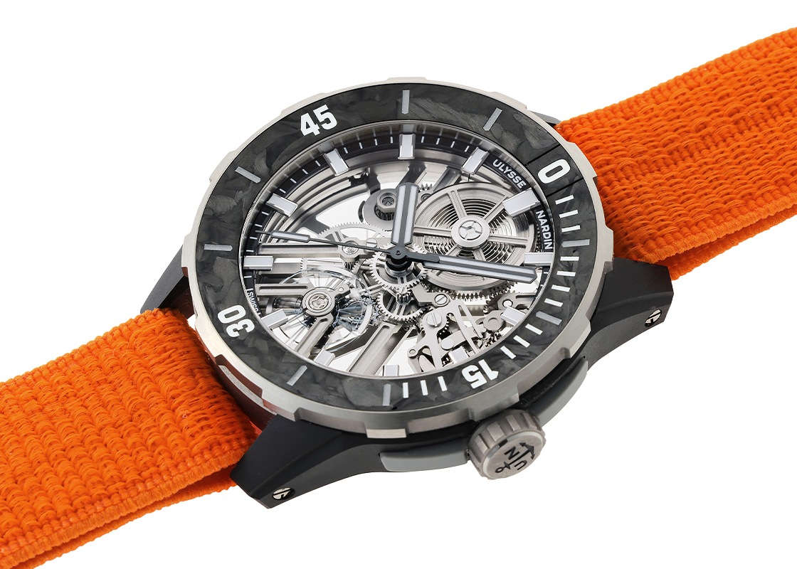 ユリスナルダン - ダイバー エアー | ULYSSE NARDIN | 3743-170-2A | TI スケルトン文字盤 自動巻き ナイロン | 中古