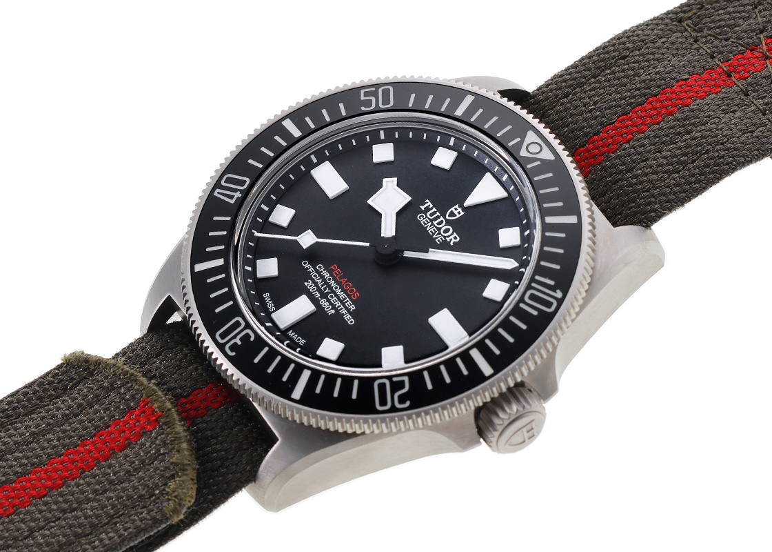 チューダー - ペラゴス FXD | TUDOR | M25717N-0001 | TI 黒文字盤 自動巻き ファブリック | 中古