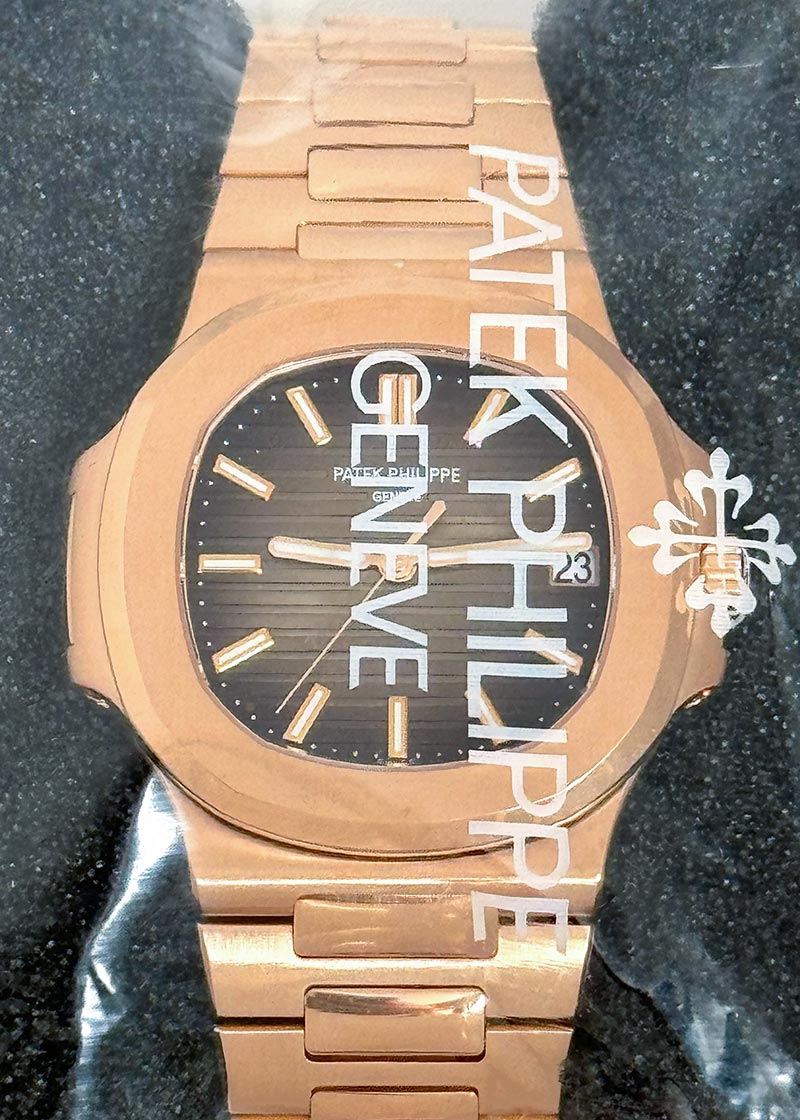 パテックフィリップ - ノーチラス | PATEK PHILIPPE | 5711/1R-001 | RG ブラウン文字盤 自動巻き ブレスレット | 中古