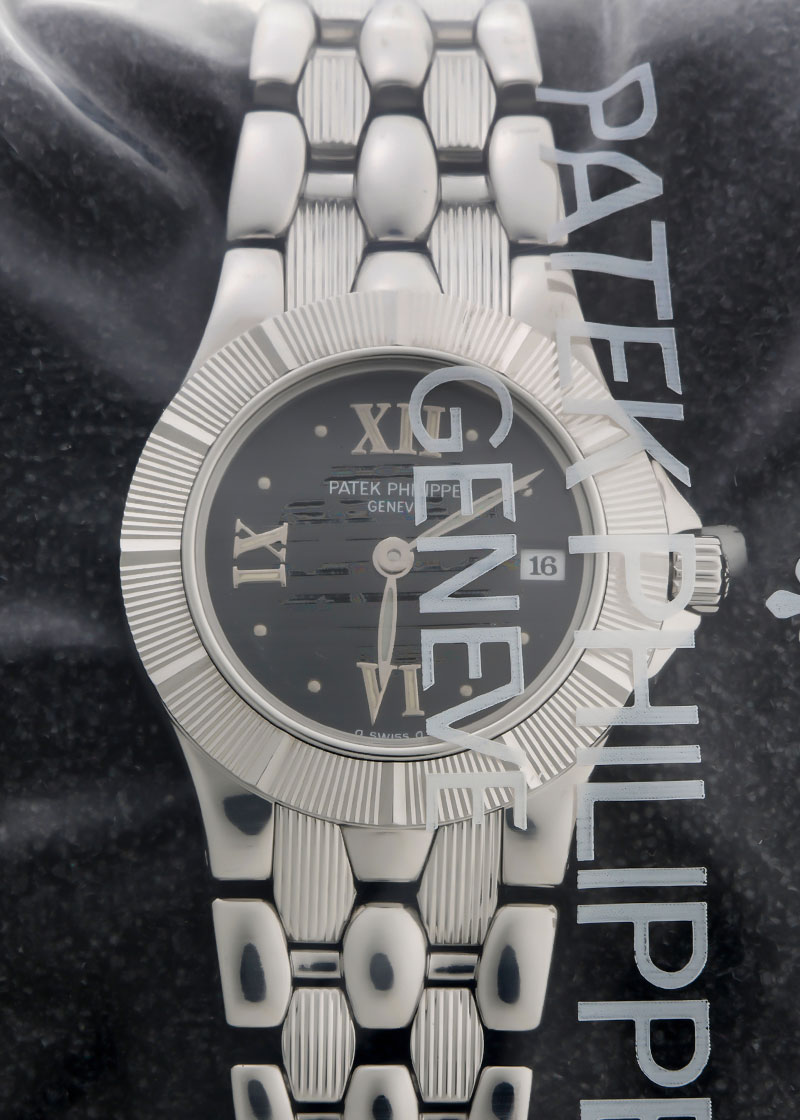 パテックフィリップ - ネプチューン | PATEK PHILIPPE | 4880/1A-010 | SS 黒文字盤 クォーツ ブレスレット | レストア