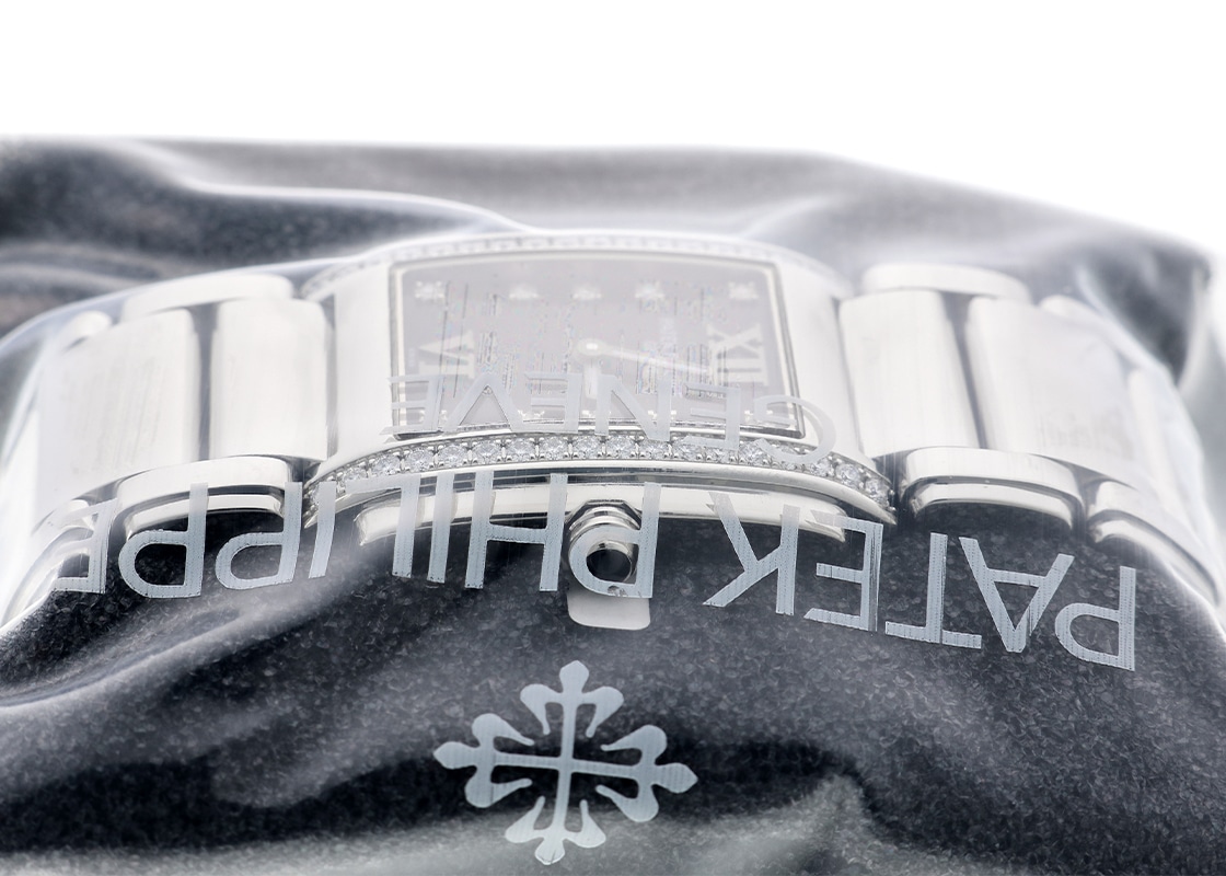 パテックフィリップ - Twenty-4 | PATEK PHILIPPE | 4910/10A-001 | SS 黒文字盤 クォーツ ブレスレット | 中古