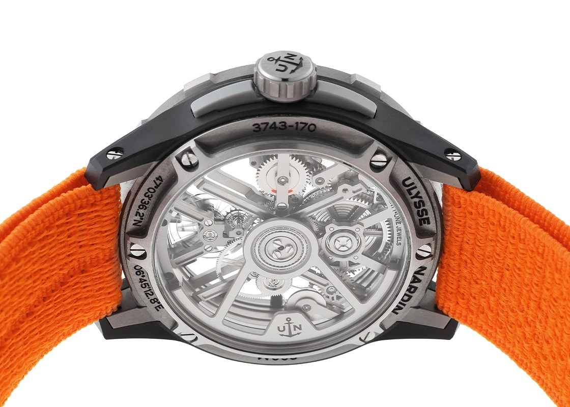 ユリスナルダン - ダイバー エアー | ULYSSE NARDIN | 3743-170-2A | TI スケルトン文字盤 自動巻き ナイロン | 中古