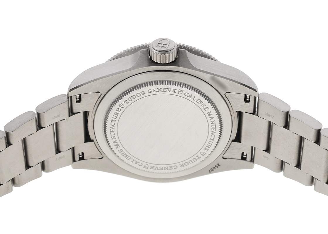 チューダー - ペラゴス 39 | TUDOR | M25407N-0001 | TI 黒文字盤 自動巻き ブレスレット | 中古