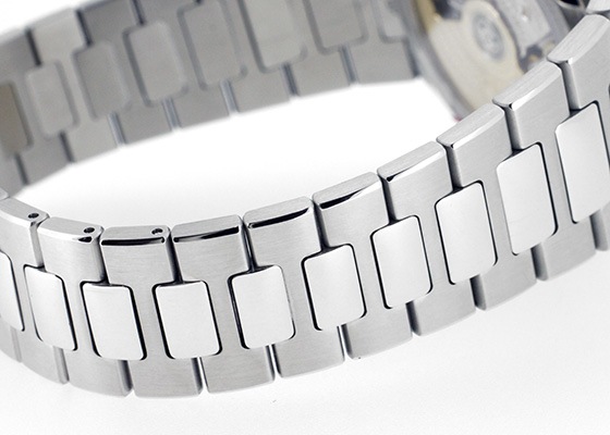 パテックフィリップ - ノーチラス トラベルタイム クロノグラフ | PATEK PHILIPPE | 5990/1A-001 | SS 黒文字盤 自動巻き ブレスレット | 中古 |
