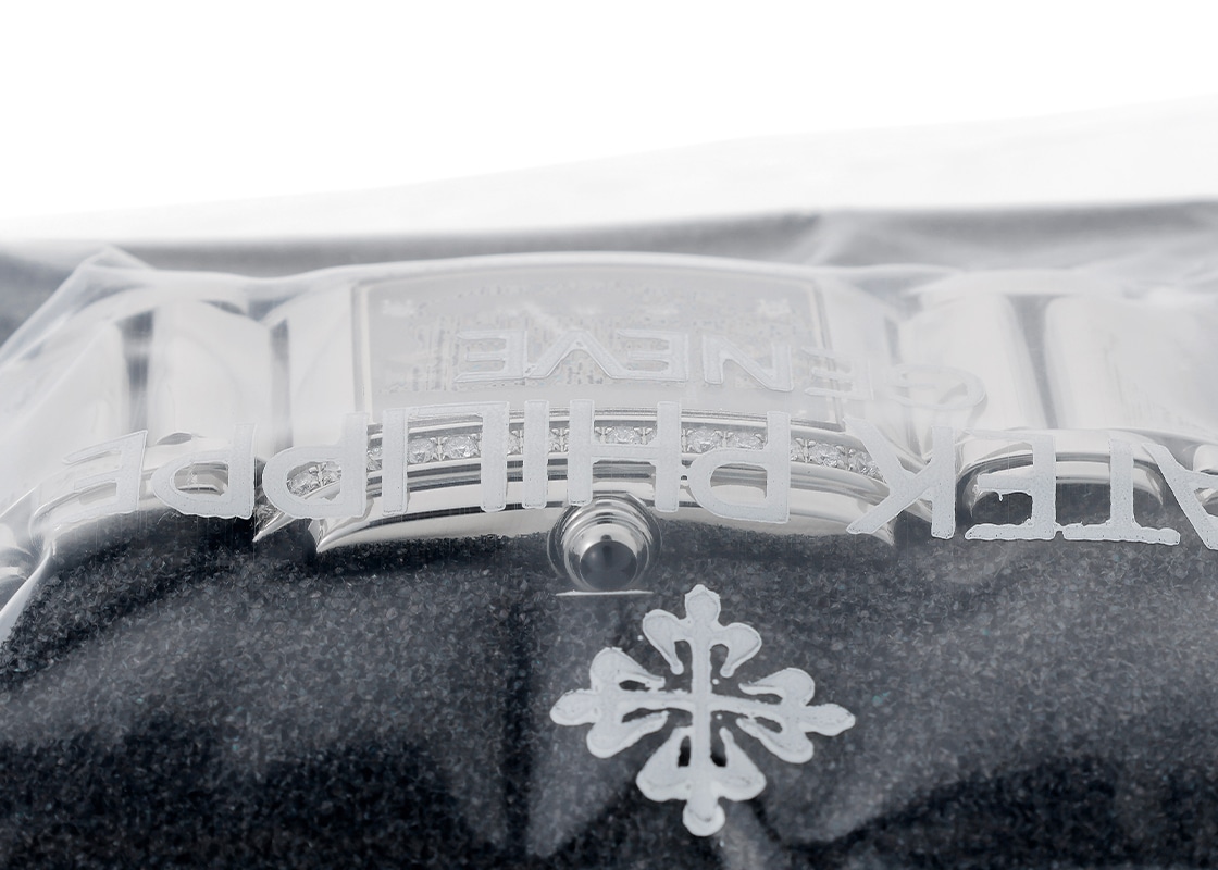 パテックフィリップ - Twenty-4 | PATEK PHILIPPE | 4910/10A-001 | SS 黒文字盤 クォーツ ブレスレット | 中古