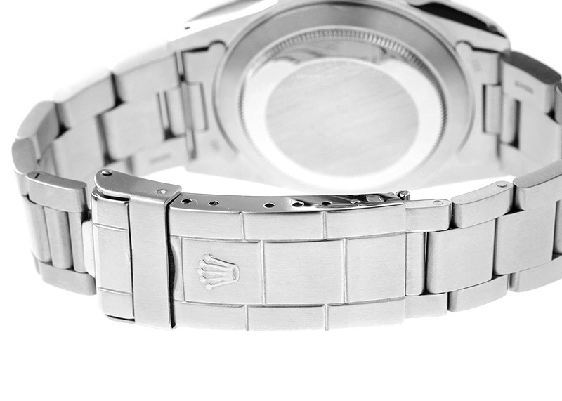 ロレックス - サブマリーナー デイト | ROLEX | 16800 | SS 黒文字盤 自動巻き ブレスレット| 1983年製 | リング無し | 中古 |