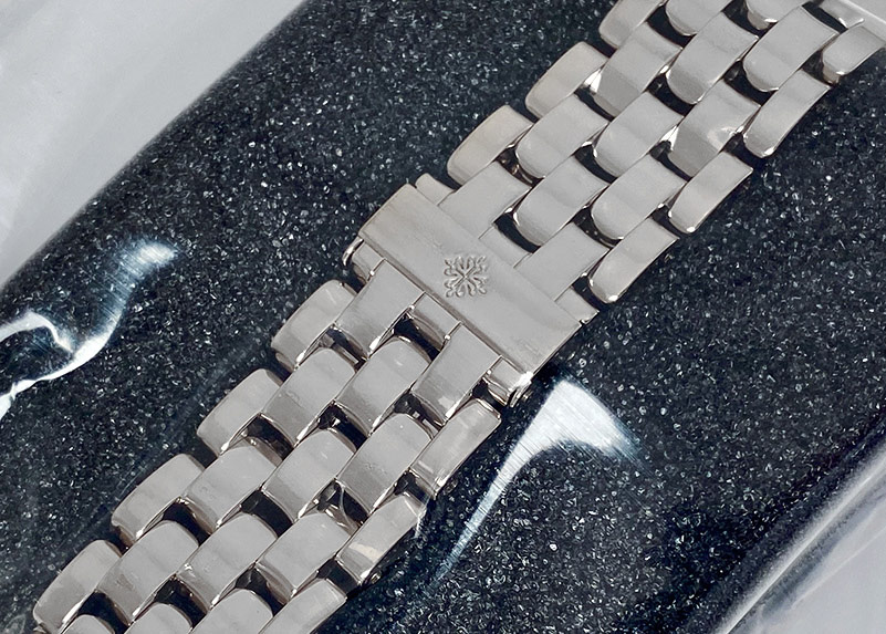 パテックフィリップ - カラトラバ | PATEK PHILIPPE | 5127/1G-001 | WG シルバー文字盤 自動巻き ブレスレット | レストア
