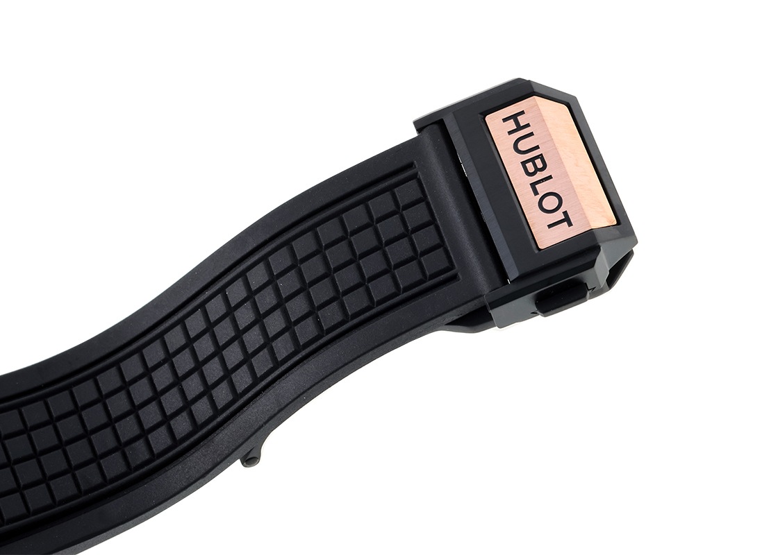 ウブロ - スクエアバン ウニコ セラミックベゼル | HUBLOT | 821.OM.0180.RX | KG スケルトン文字盤 自動巻き ラバー | 中古