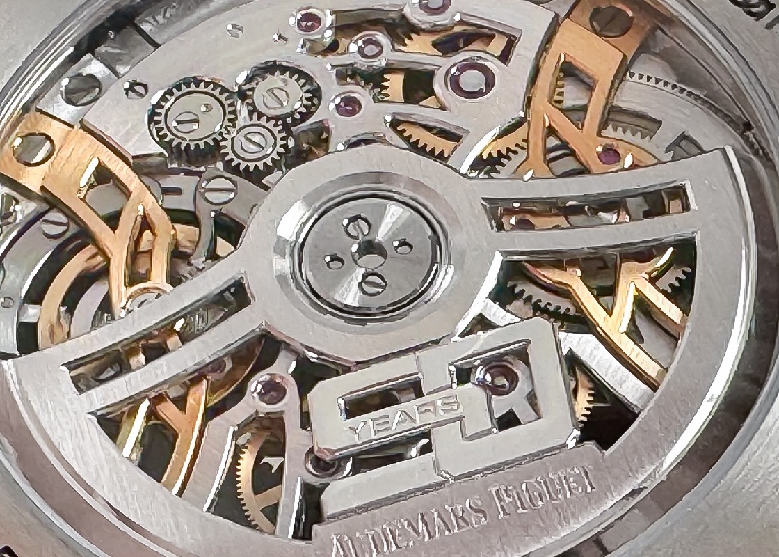 オーデマピゲ - ロイヤルオーク ジャンボ エクストラシン オープンワーク 50周年記念 | AUDEMARS PIGUET | 16204ST.OO.1240ST.01 | SS スケルトン文字盤 自動巻き ブレスレット| 委託品 | 中古