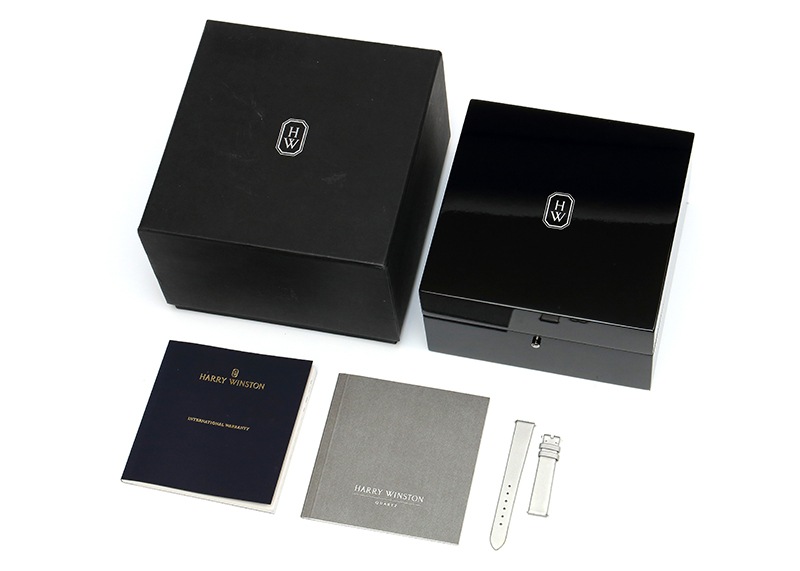 ハリーウィンストン - アヴェニューC ミニ 12・3・6・9ダイヤモンド | HARRY WINSTON | AVCQHM16WW041 | WG シルバー文字盤 クォーツ レザー | 中古 |