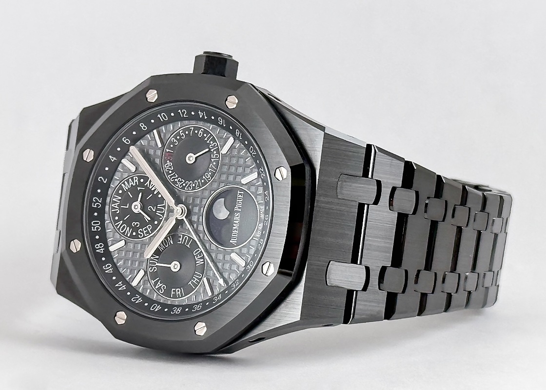 オーデマピゲ - ロイヤルオーク パーペチュアルカレンダー | AUDEMARS PIGUET | 26579CE.OO.1225CE.01 | CE グレー文字盤 自動巻き ブレスレット| 委託品 | 中古