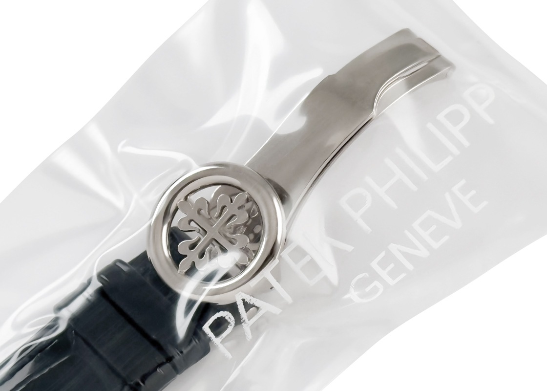 パテックフィリップ - アニュアルカレンダー | PATEK PHILIPPE | 5147G-001 | WG ネイビー文字盤 自動巻き レザー | 中古